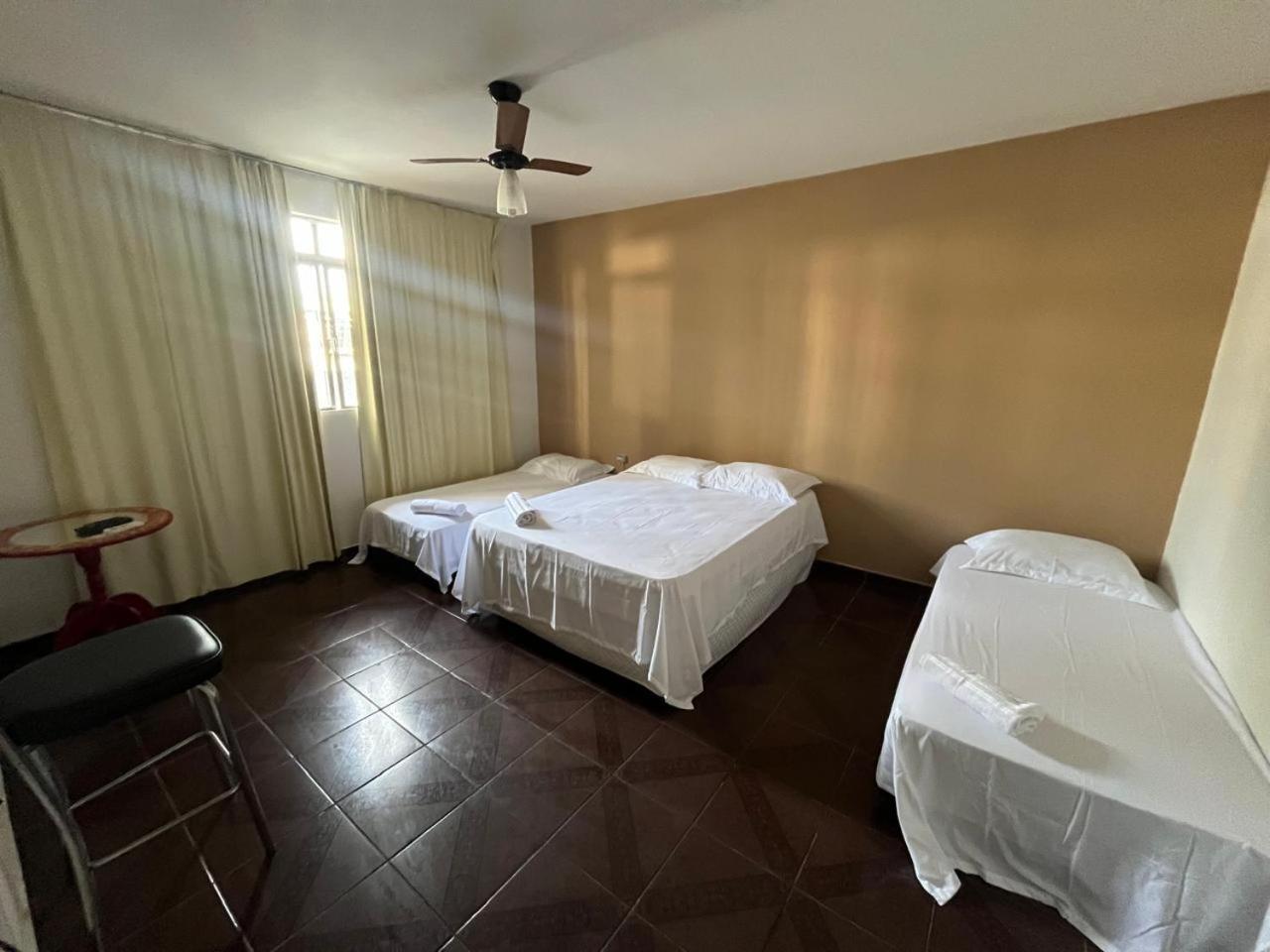 Casa Quintal Bueno! 5 Quartos Com Ar Split E Internet Ultra! Perto Do Melhor De Goiania! Marista Parques Areiao E Vaca Brava Hospital Premium Mater Dei Blue Fit Perdomo Goiania Shopping! Exteriér fotografie